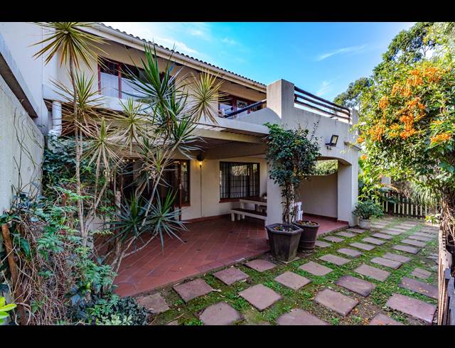 2 BEDROOM APARTMENT SOLD IN COWIES HILL